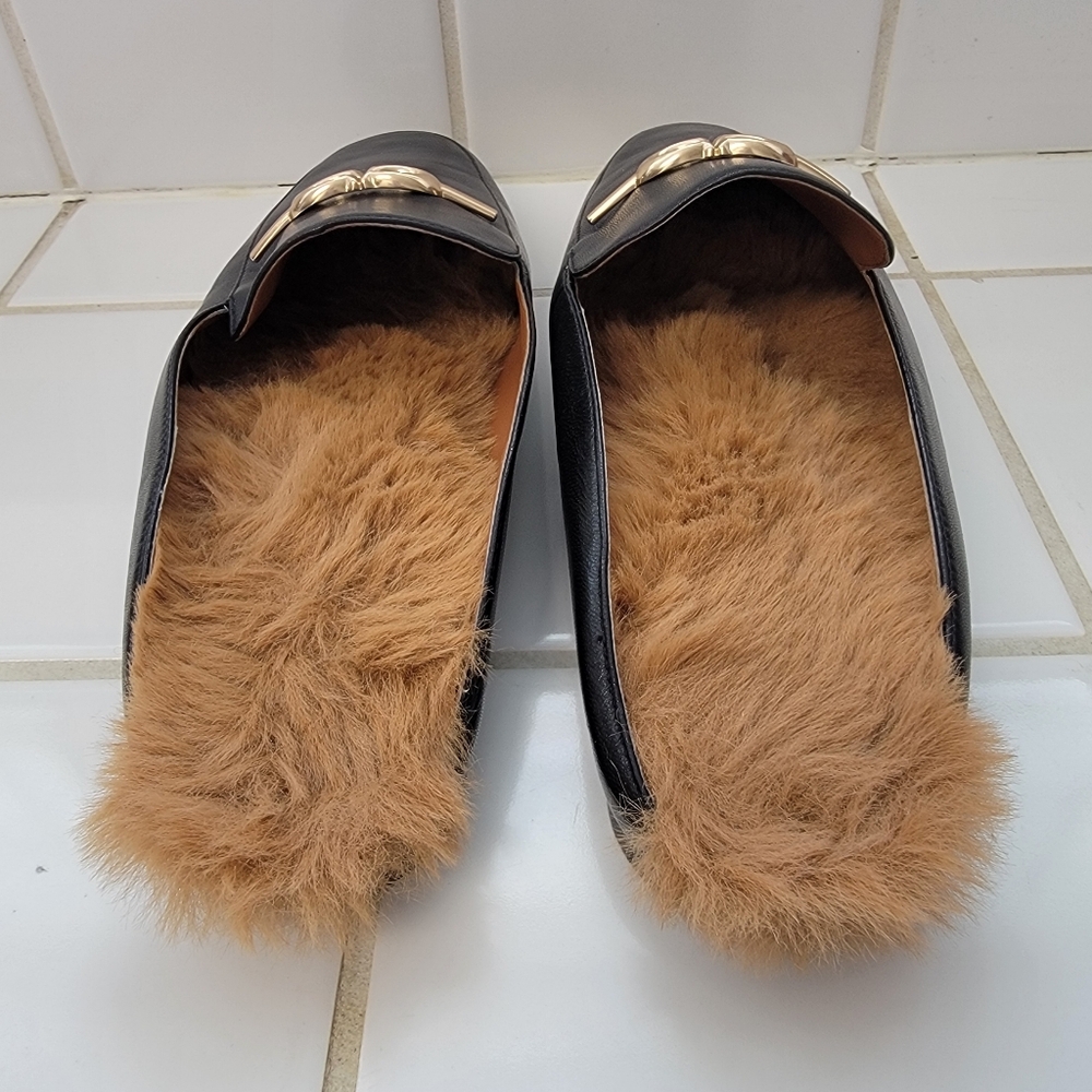 Coach Leather Slip Ons - Picture 10 of 16